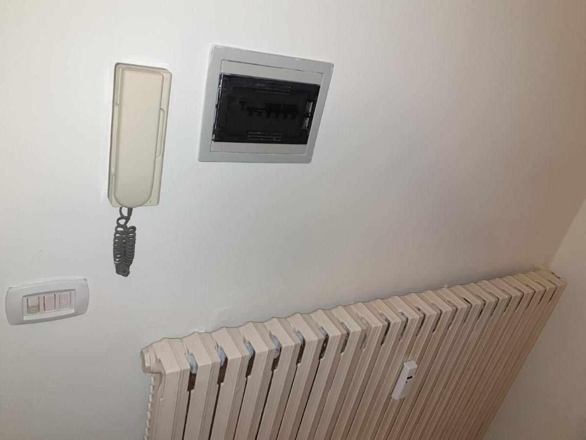 Apartamento Visconti House Bari Exterior foto